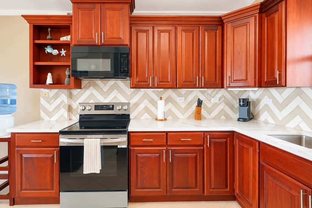 Renovated Lagoon View Condo with Pool in San Pedro