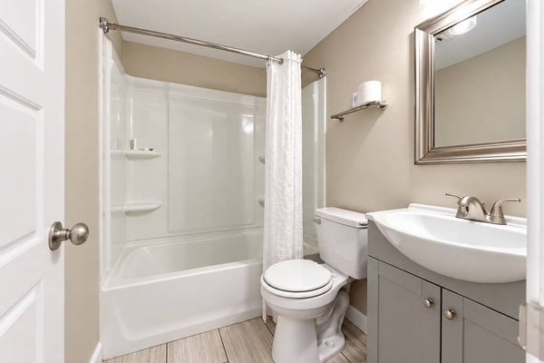 Welcome to Good Tides at 300 Tenth , Unit 101, your relaxing home base for a memorable Myrtle Beach getaway. Ideally located just moments from the ocean, this inviting studio makes it easy to enjoy sunny beach days, local attractions, and everything the Grand Strand has to offer.
Inside, youâll find a comfortable and thoughtfully arranged space perfect for unwinding after a day of exploring. Convenient amenities, including a mini fridge and microwave, make it easy to keep your favorite snacks and drinks on hand throughout your stay.
Start your mornings with a stroll to the nearby beach, spend the afternoon soaking up the Carolina sunshine, or cool off with a swim in the resortâs outdoor pool. When youâre ready to explore, youâll be close to Myrtle Beachâs popular restaurants, shopping, golf, entertainment, water activities, and family-friendly attractions.
Whether youâre planning a relaxing beach escape, a romantic weekend, or a fun-filled Myrtle Beach adventure, Tenth Ave Seaside Escape offers the comfort, convenience, and coastal location you need to make the most of your stay.