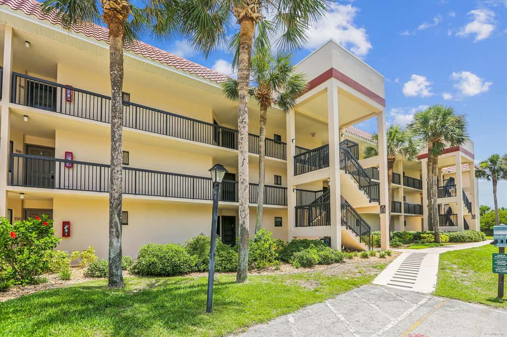 Oceanfront 2BR Condo in St. Augustine