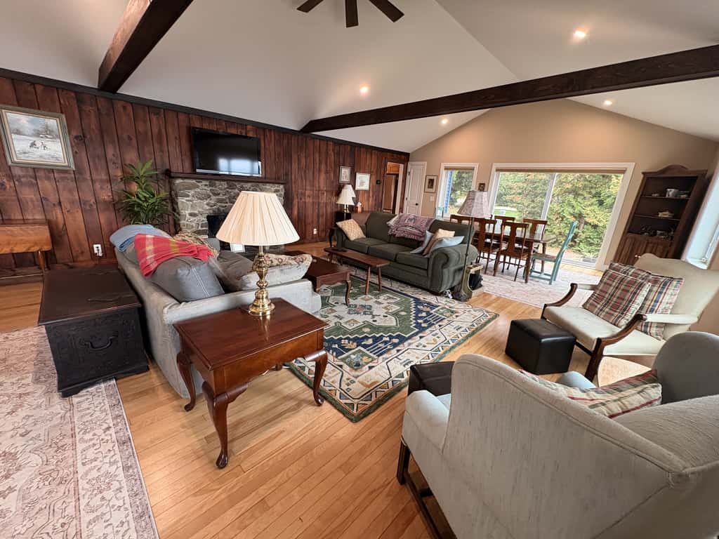 Lake Life Retreat
