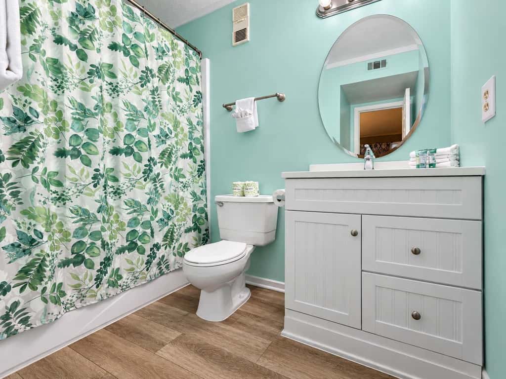 Myrtle Beach Resort A-329 with Resort-Style Amenities