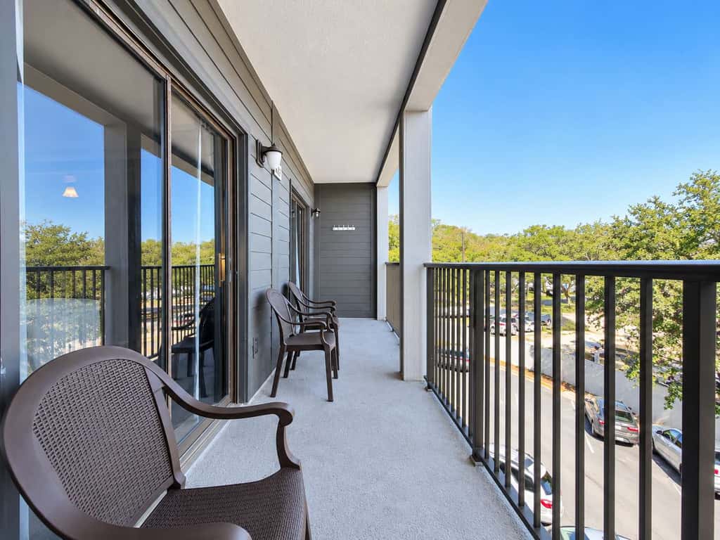 Myrtle Beach Resort A-329 with Resort-Style Amenities