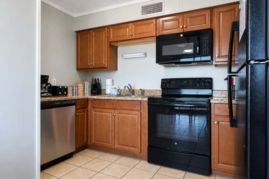 Myrtle Beach Resort A-329 with Resort-Style Amenities