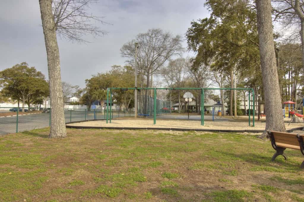 Myrtle Beach Resort A-329 with Resort-Style Amenities
