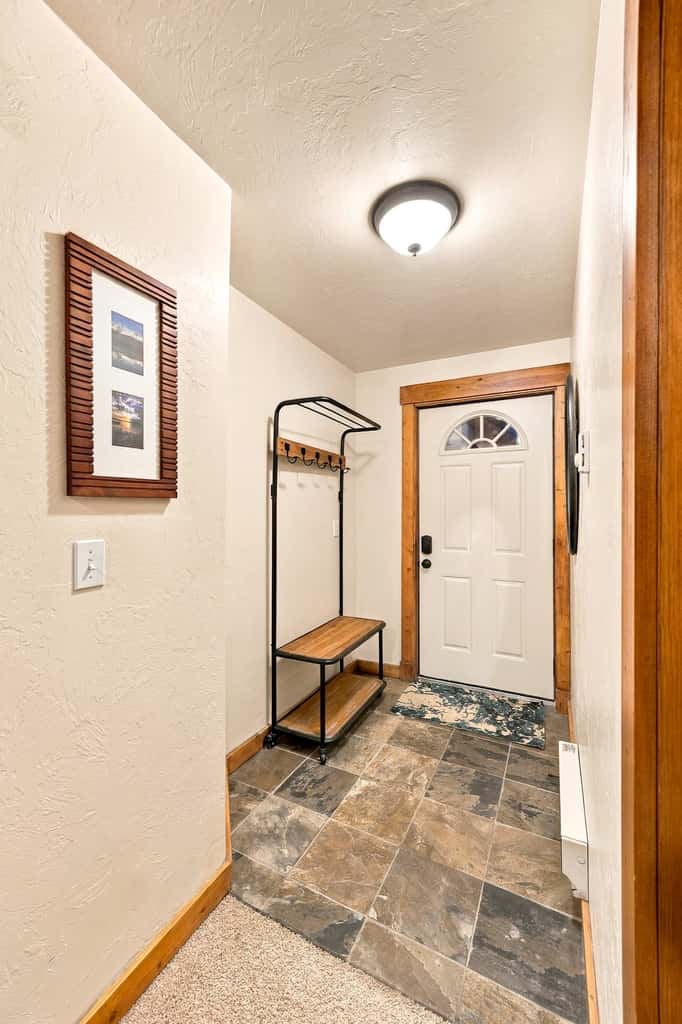 Aspen Village McCall Condo | Pools, Gym, Hot Tub