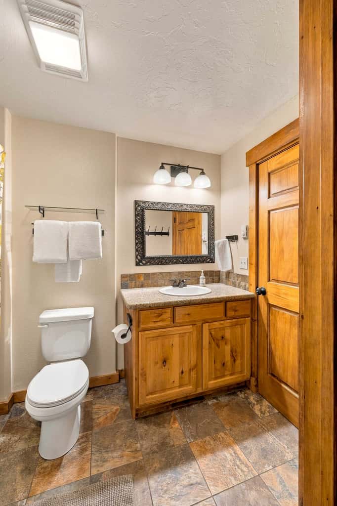 Aspen Village McCall Condo | Pools, Gym, Hot Tub