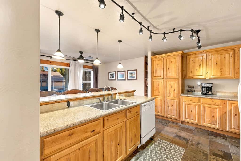 Aspen Village McCall Condo | Pools, Gym, Hot Tub