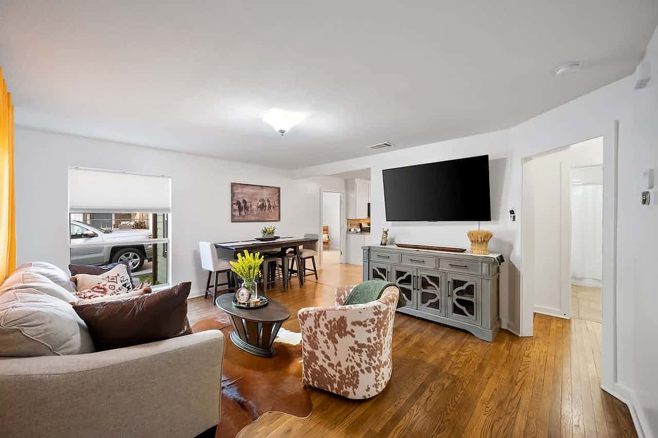 Walk to Dickies Arena · 3BR Near TCU · Fenced Yard | 3 Bed Fort Worth ...