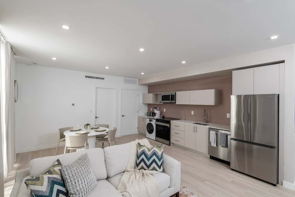 South Beach Modern Apartment: Rooftop Pool & Bay Views - 101
