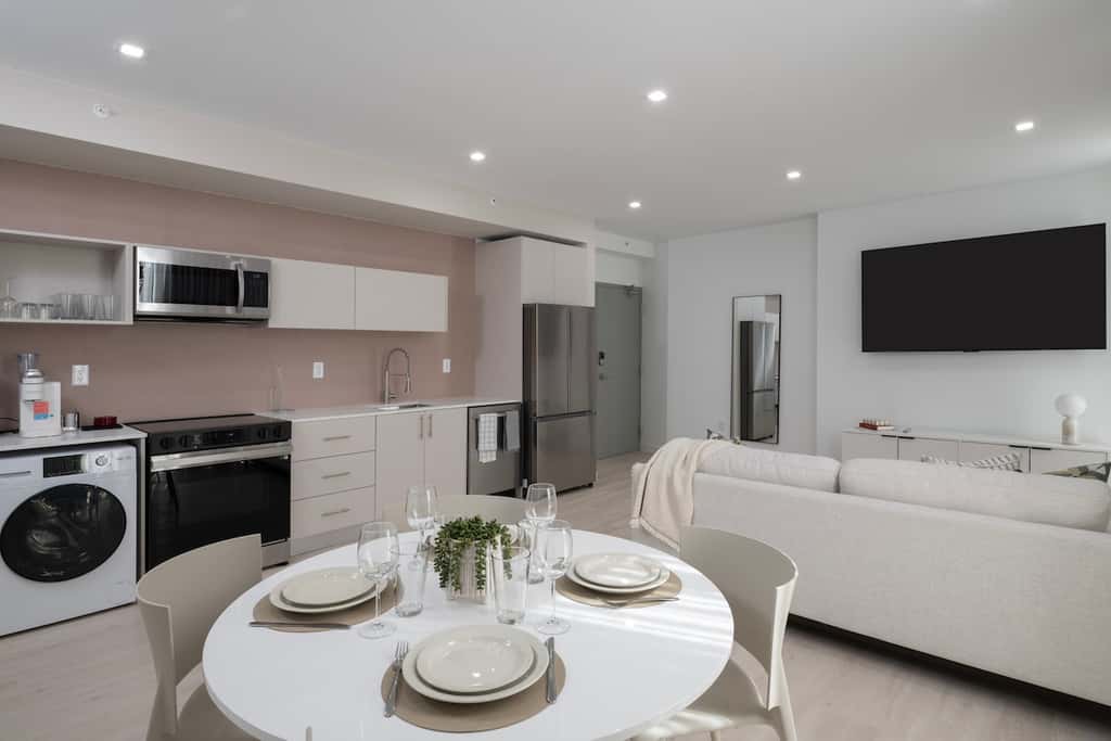 South Beach Modern Apartment: Rooftop Pool & Bay Views - 101