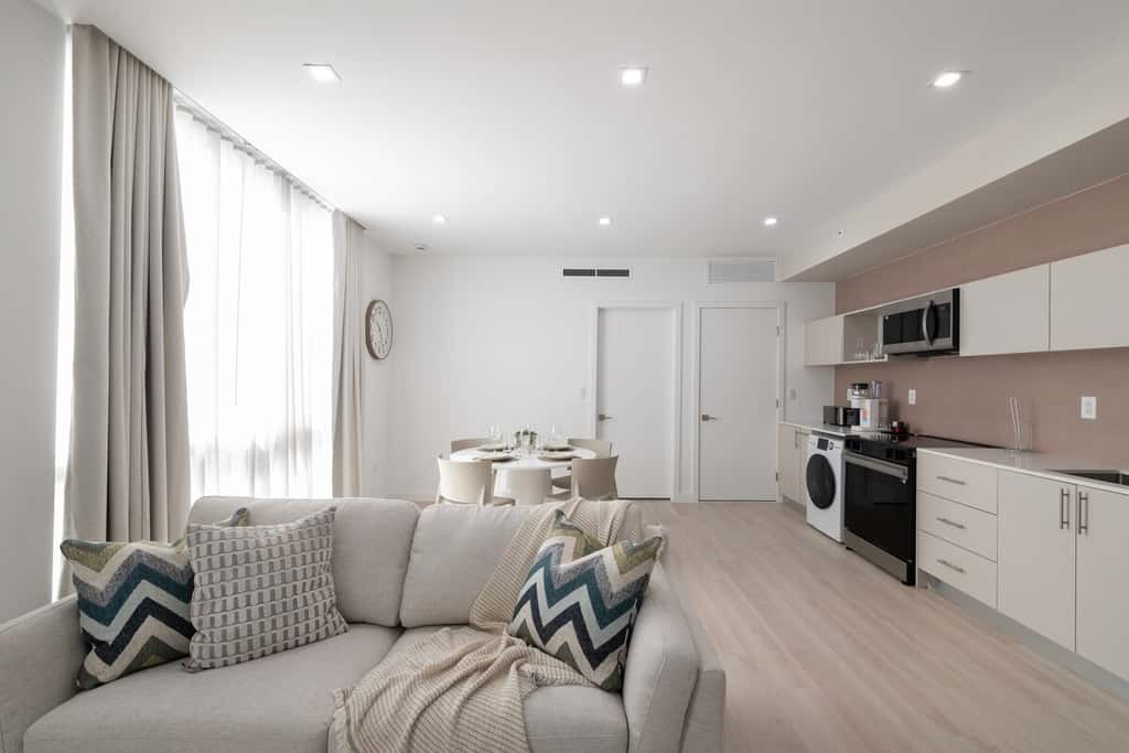 South Beach Apartment: Rooftop Pool - 102