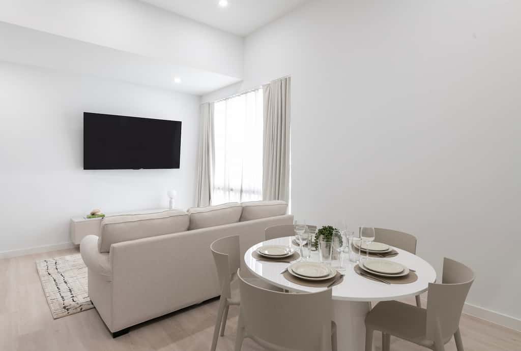 South Beach 2BR-2BA Apt with Pool & Bay View #103 - Sleeps 6