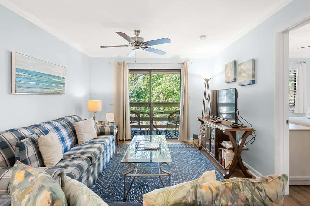 Top Floor Hilton Head Condo Near Folly Field Beach