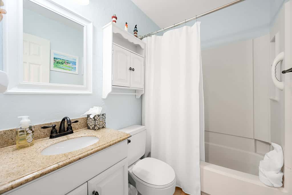 Top Floor Hilton Head Condo Near Folly Field Beach