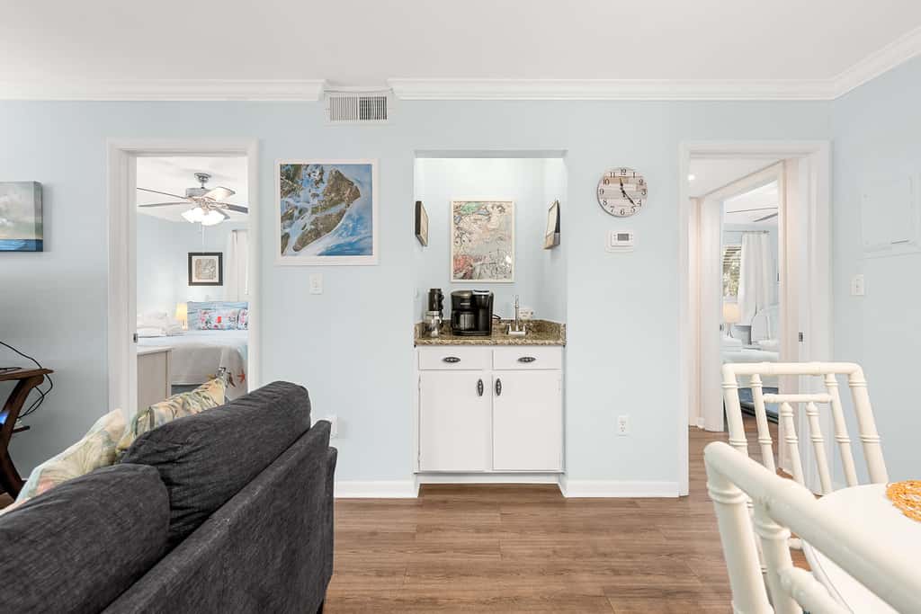 Top Floor Hilton Head Condo Near Folly Field Beach