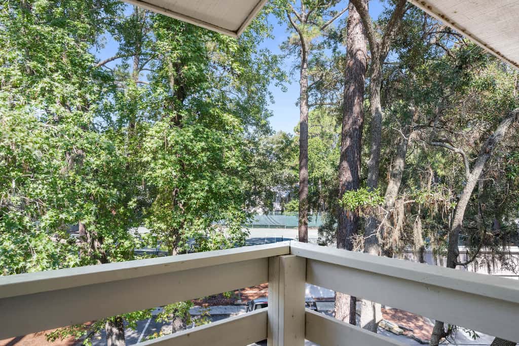 Top Floor Hilton Head Condo Near Folly Field Beach