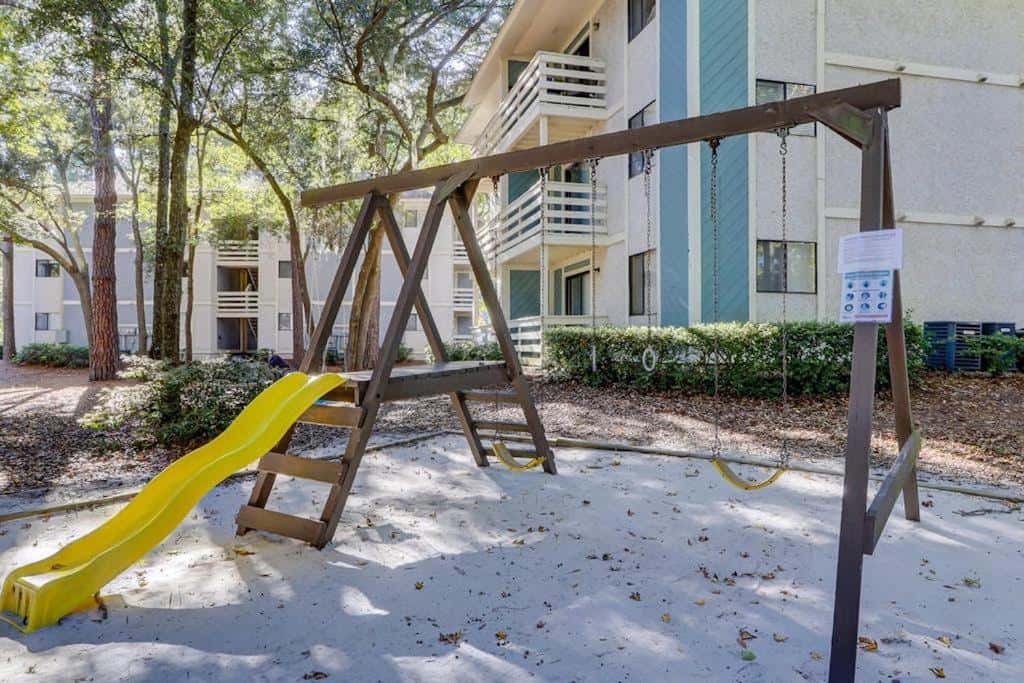 Top Floor Hilton Head Condo Near Folly Field Beach