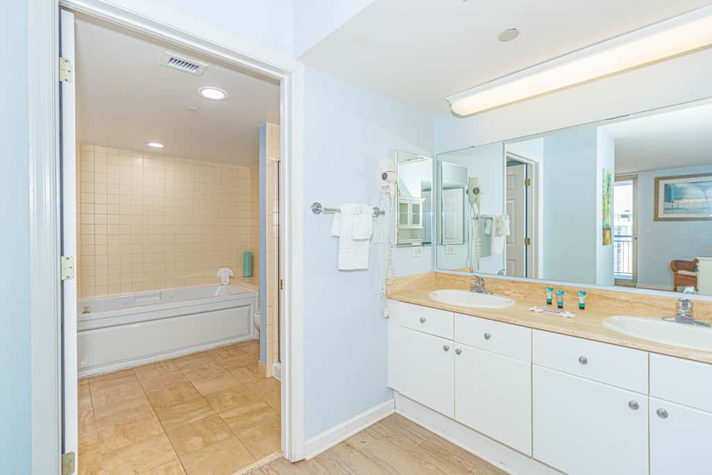 Brighton 1907B - 2BR at Kingston Plantation with 19th Floor Oceanview