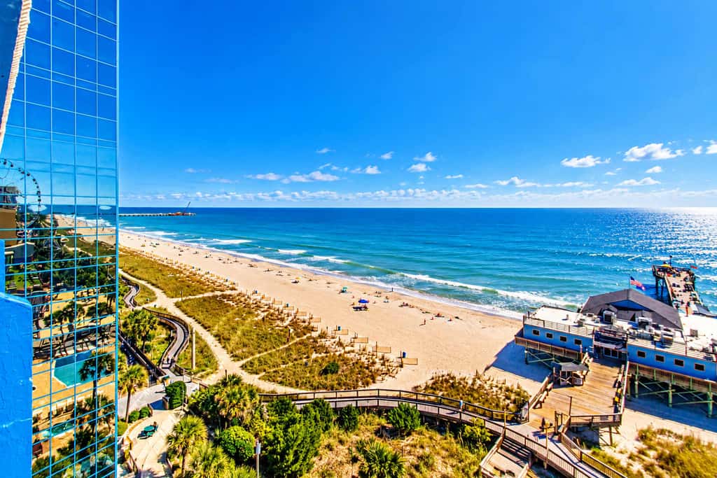 Fly Away to Your Myrtle Beach Getaway! Landing at Yachtsman S1105 Studio