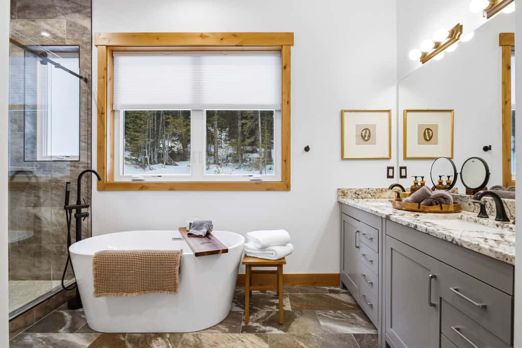 Hot Tub, Sauna, Heated Garage | 30 Min to Breck