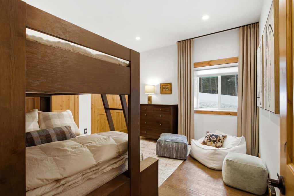 Hot Tub, Sauna, Heated Garage | 30 Min to Breck