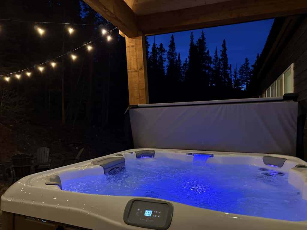 Hot Tub, Sauna, Heated Garage | 30 Min to Breck