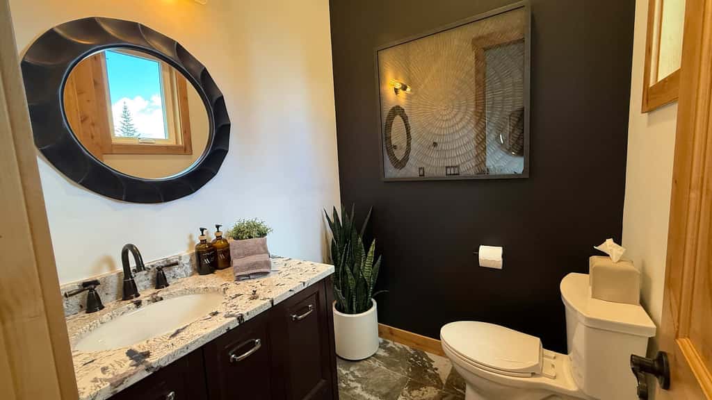 Hot Tub, Sauna, Heated Garage | 30 Min to Breck
