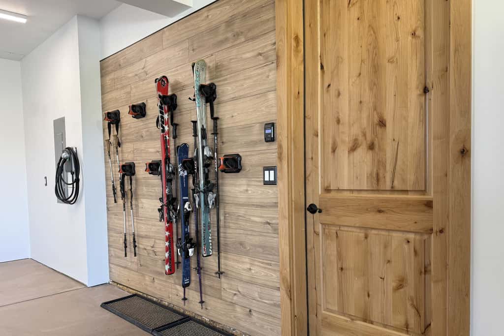 Hot Tub, Sauna, Heated Garage | 30 Min to Breck