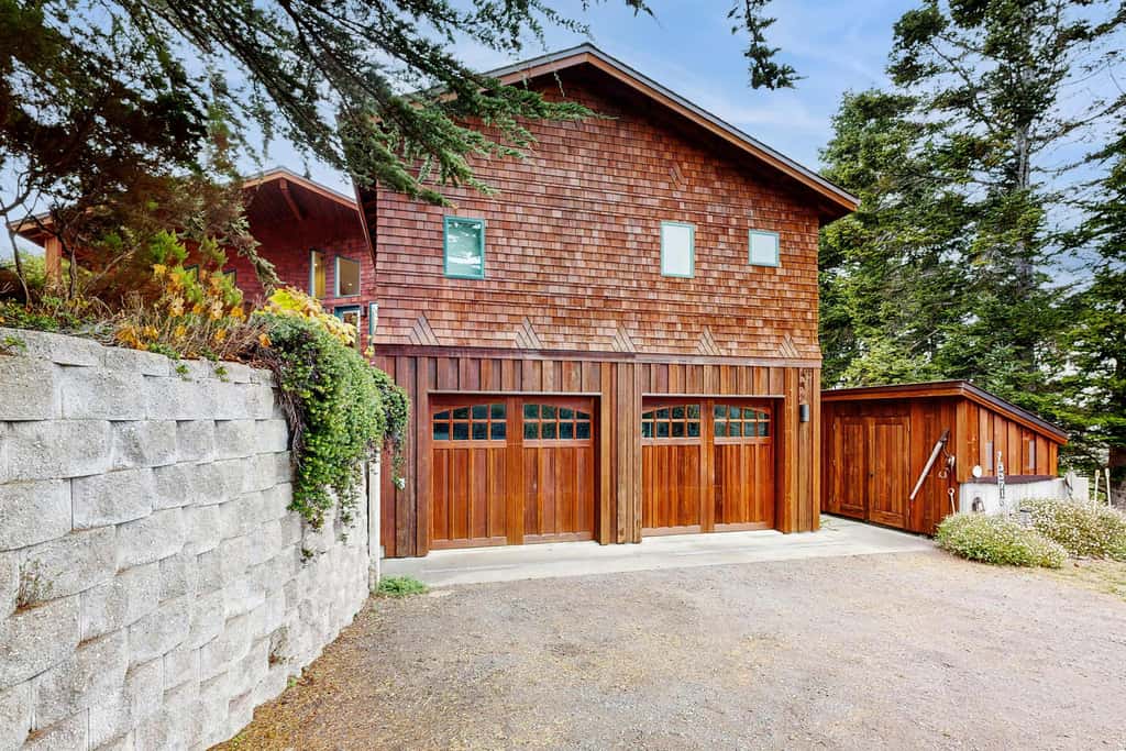 Stunning Mendocino Coast Views - Hot Tub & BBQ