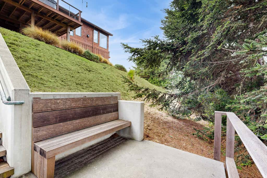 Stunning Mendocino Coast Views - Hot Tub & BBQ