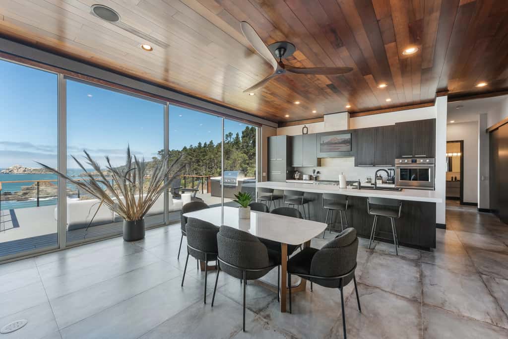 Anchor Cove - Oceanfront glass house on 5 acres, 6 person hot tub, gym