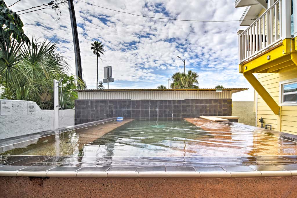 'Driftwood Beach Suite' - Walk to Clearwater Bch