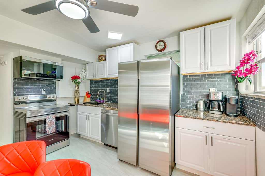 'Driftwood Beach Suite' - Walk to Clearwater Bch