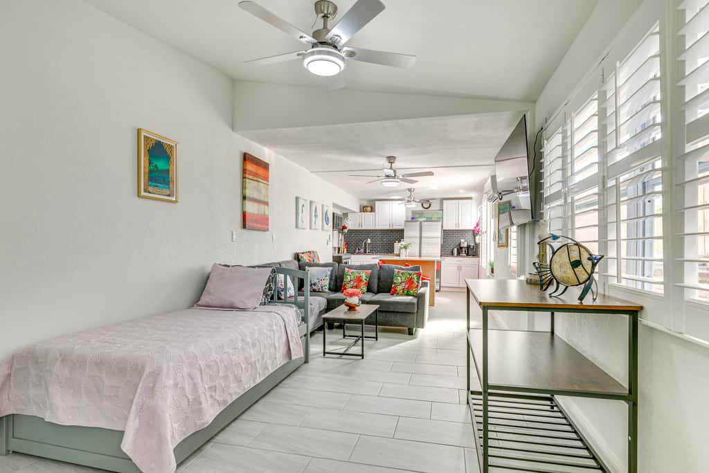 'Driftwood Beach Suite' - Walk to Clearwater Bch