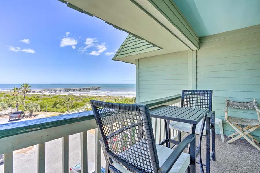 Beachfront Isle of Palms Condo w/ Balcony & Pool! | 1 Bed Isle of Palms ...