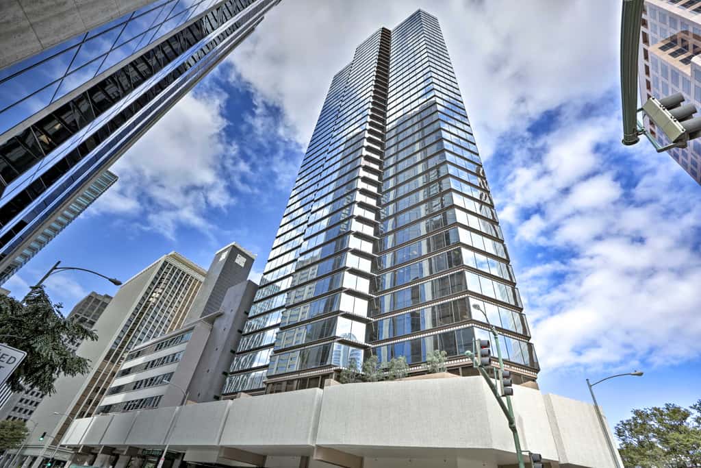 Downtown Honolulu Suite Near Ala Moana Beach!