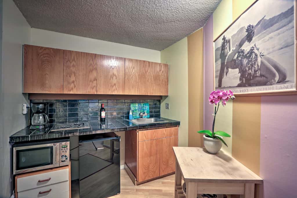 Downtown Honolulu Suite Near Ala Moana Beach!