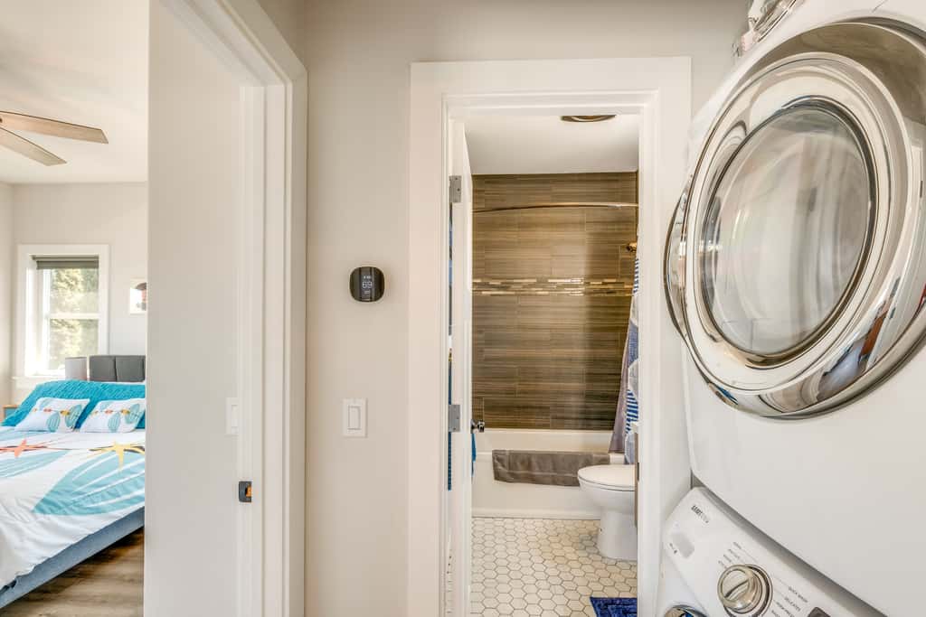 San Diego Guest House Apartment w/ Patio & Hot Tub