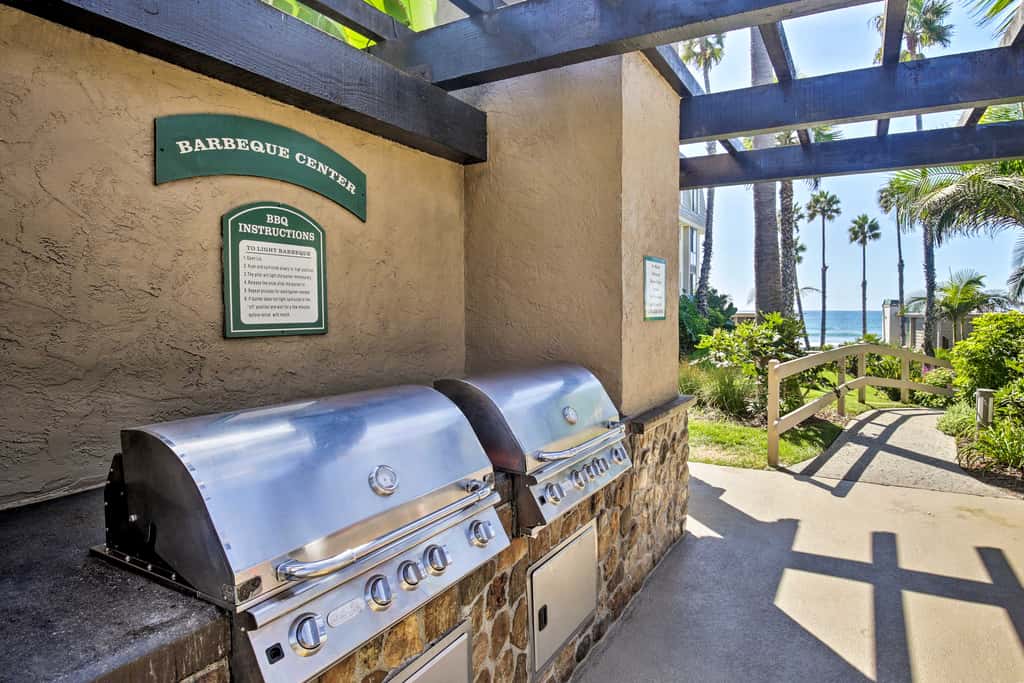 Beachfront Oceanside Condo w/ Pool & Hot Tub!