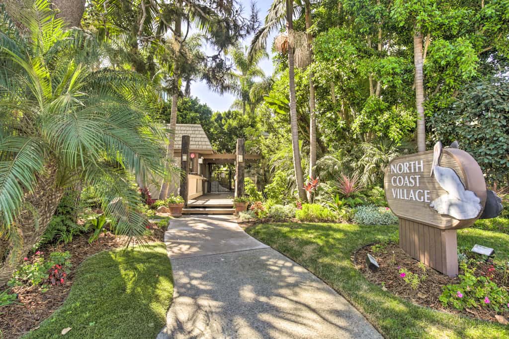 Beachfront Oceanside Condo w/ Pool & Hot Tub!