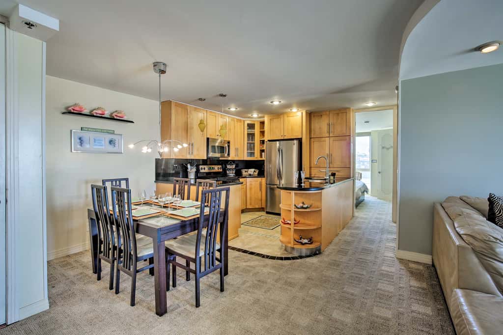 Beachfront Oceanside Condo w/ Pool & Hot Tub!