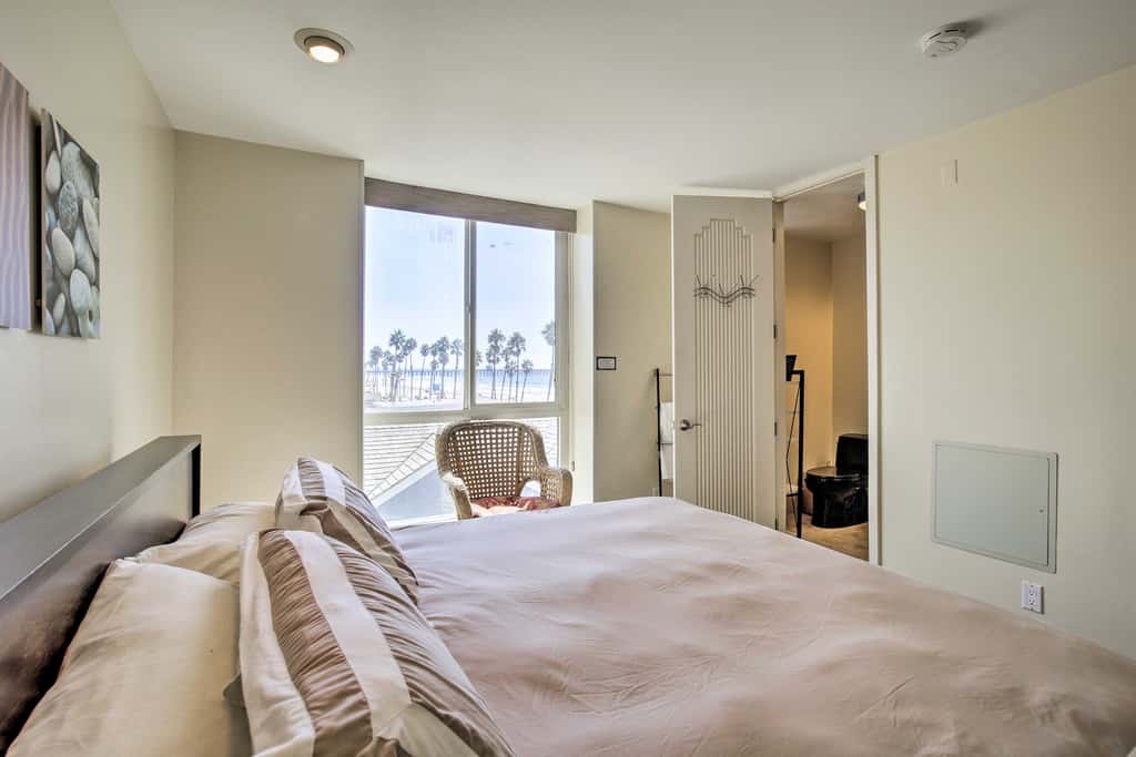 Beachfront Oceanside Condo w/ Pool & Hot Tub!