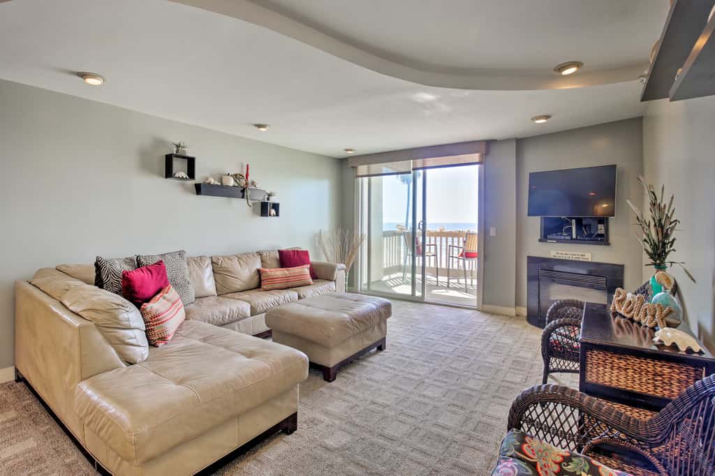 Beachfront Oceanside Condo w/ Pool & Hot Tub!