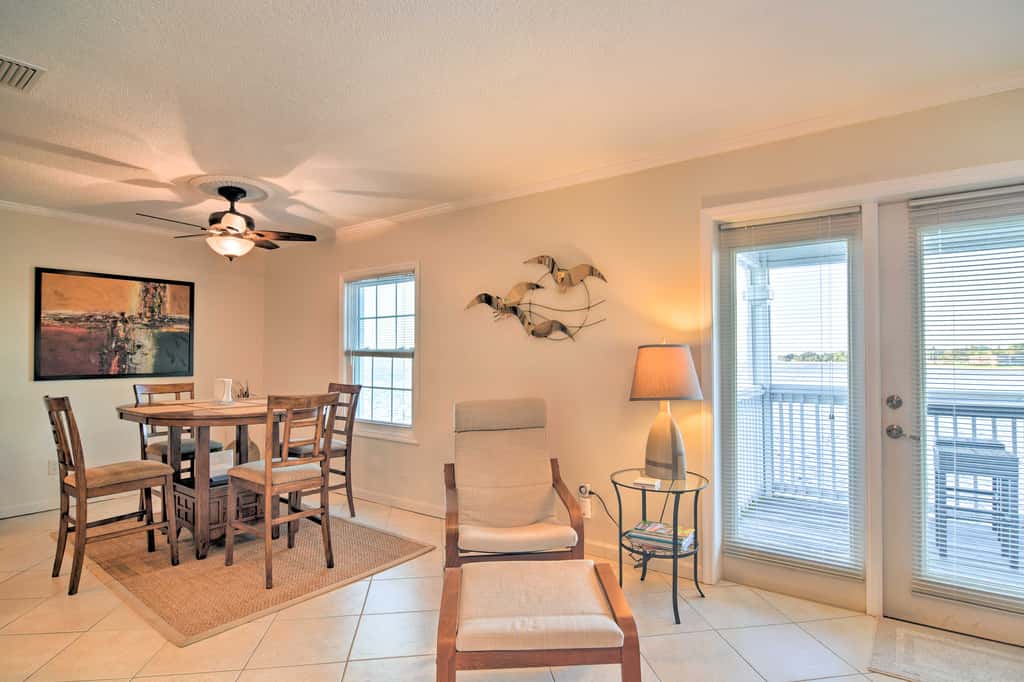 Bayfront Condo 3 Mi to Downtown St. Petersburg