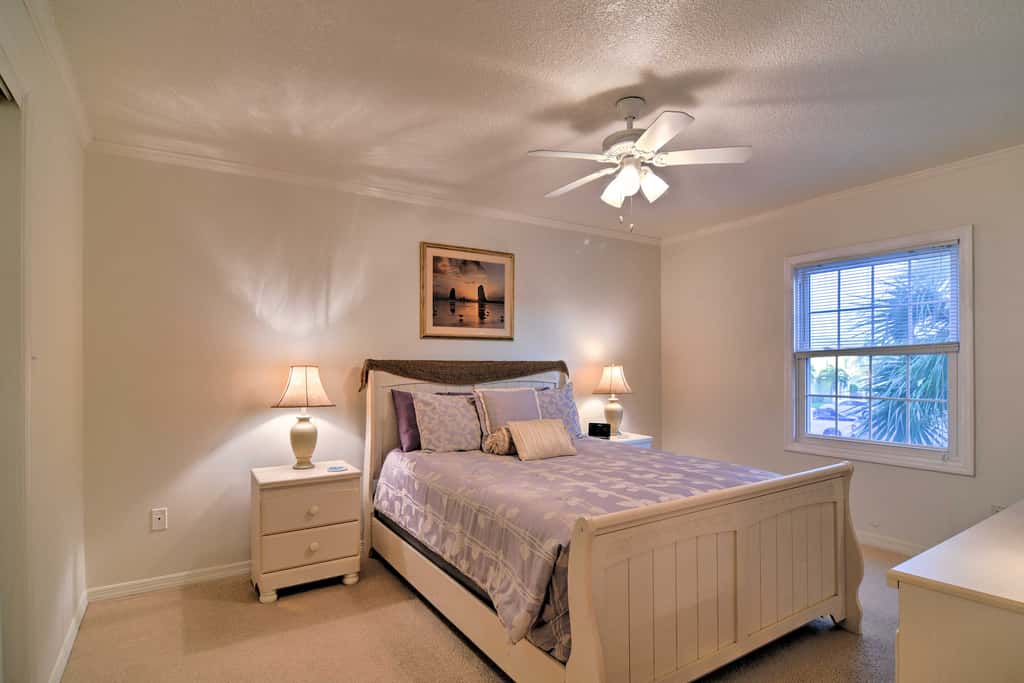 Bayfront Condo 3 Mi to Downtown St. Petersburg