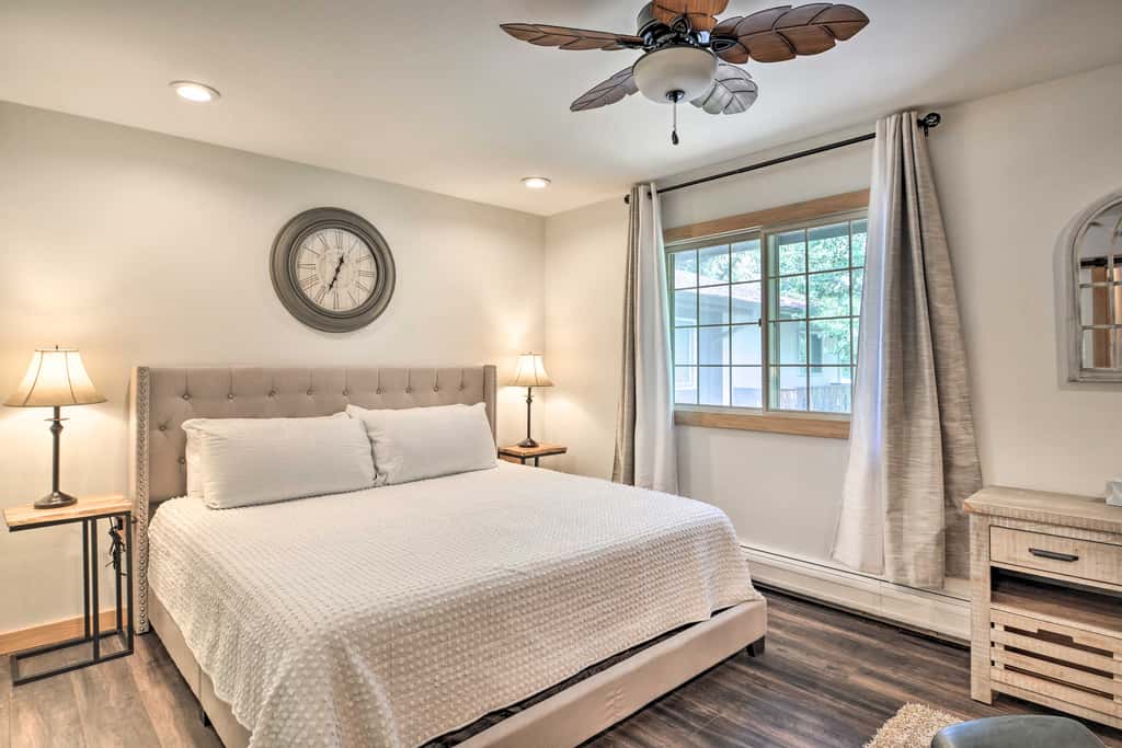 Estes Park Condo ~ 1 Mi to RMNP!