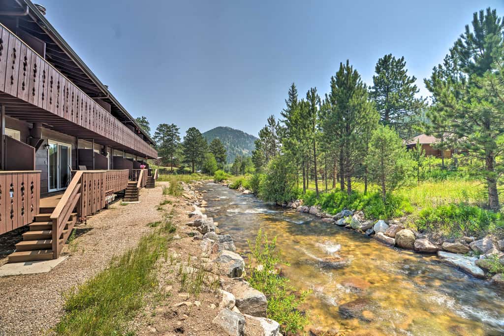 Estes Park Condo ~ 1 Mi to RMNP!