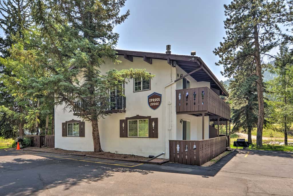 Estes Park Condo ~ 1 Mi to RMNP!