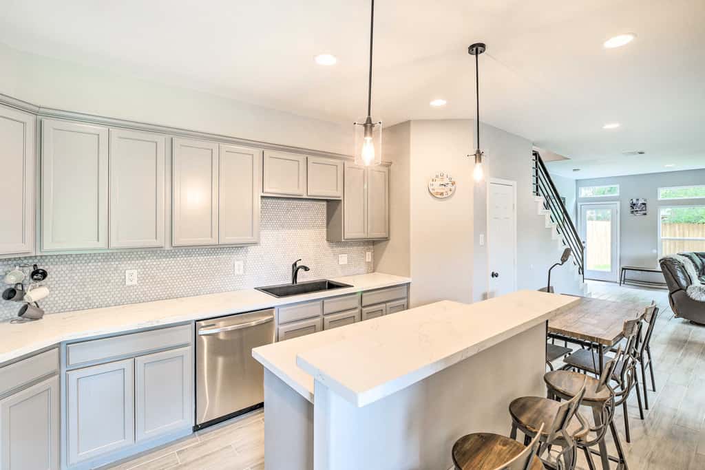 Pet-Friendly Houston Townhome w/ Fenced Yard