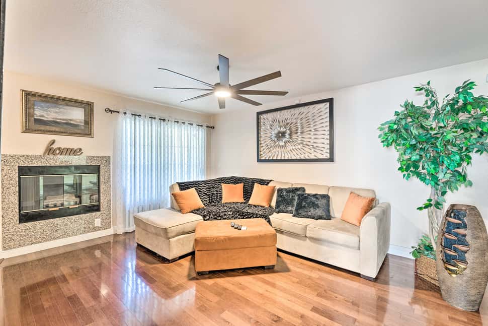 Grand Prix Week From a Step-Free Vegas Condo | 2 Bed Las Vegas, NV ...